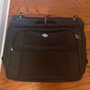 American Tourister Garment Bag